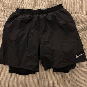 Nike Dri Fit w Compression Shorts Underneath